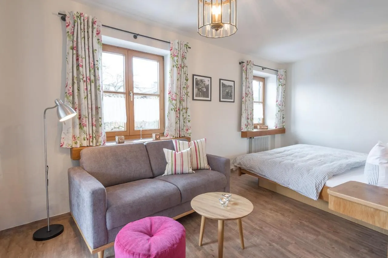 Apartmán Ferienwohnungen Alpentraum - Landhaus Im Oberen Markt Oberstdorf