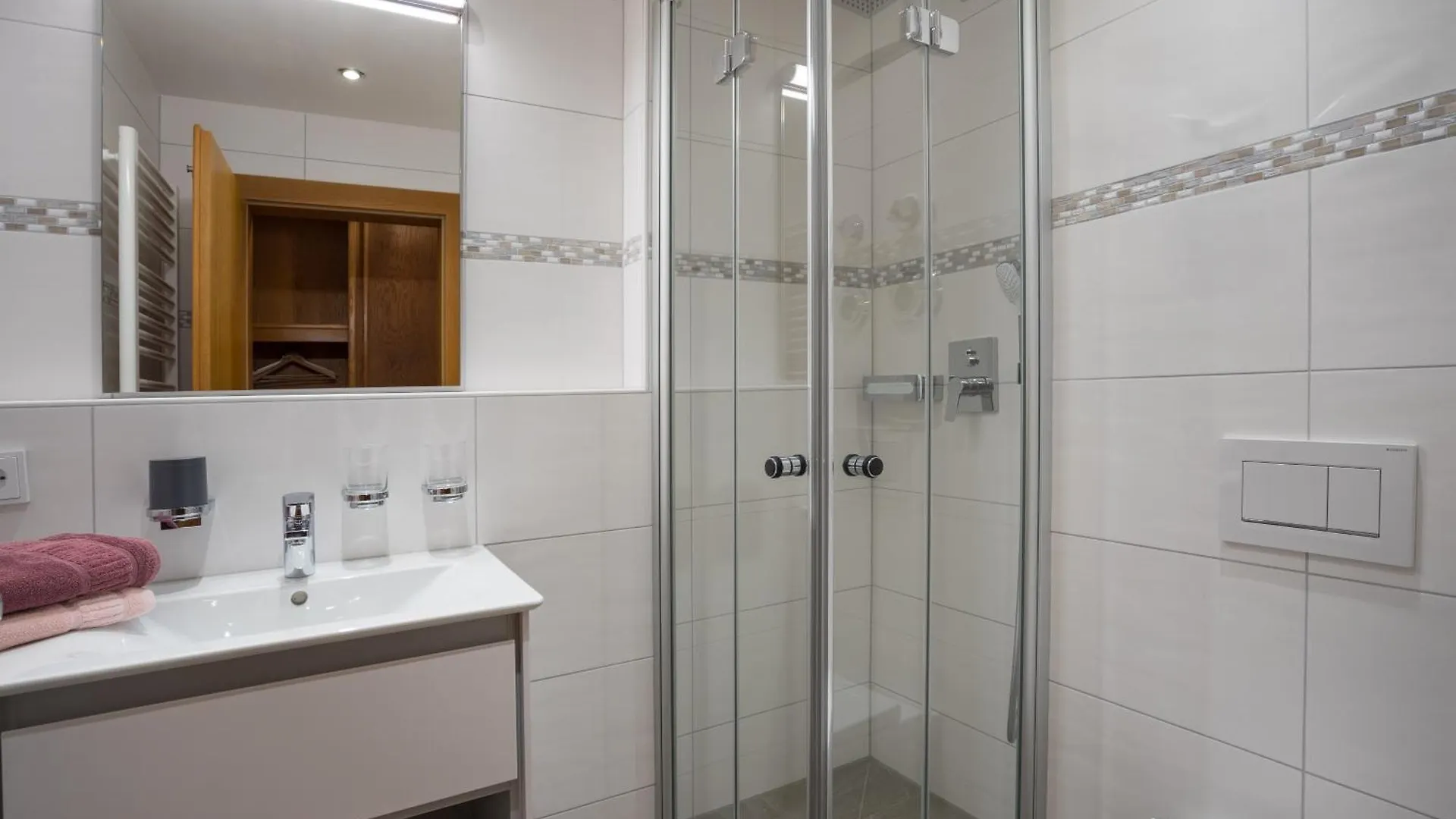 Apartmán Ferienwohnungen Alpentraum - Landhaus Im Oberen Markt Oberstdorf